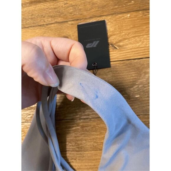 Inaka Performance Medium NWT vida sports bra ash grey active athletic - Picture 8 of 9